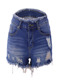 Short en jean délavé et déchiré à ourlet brut