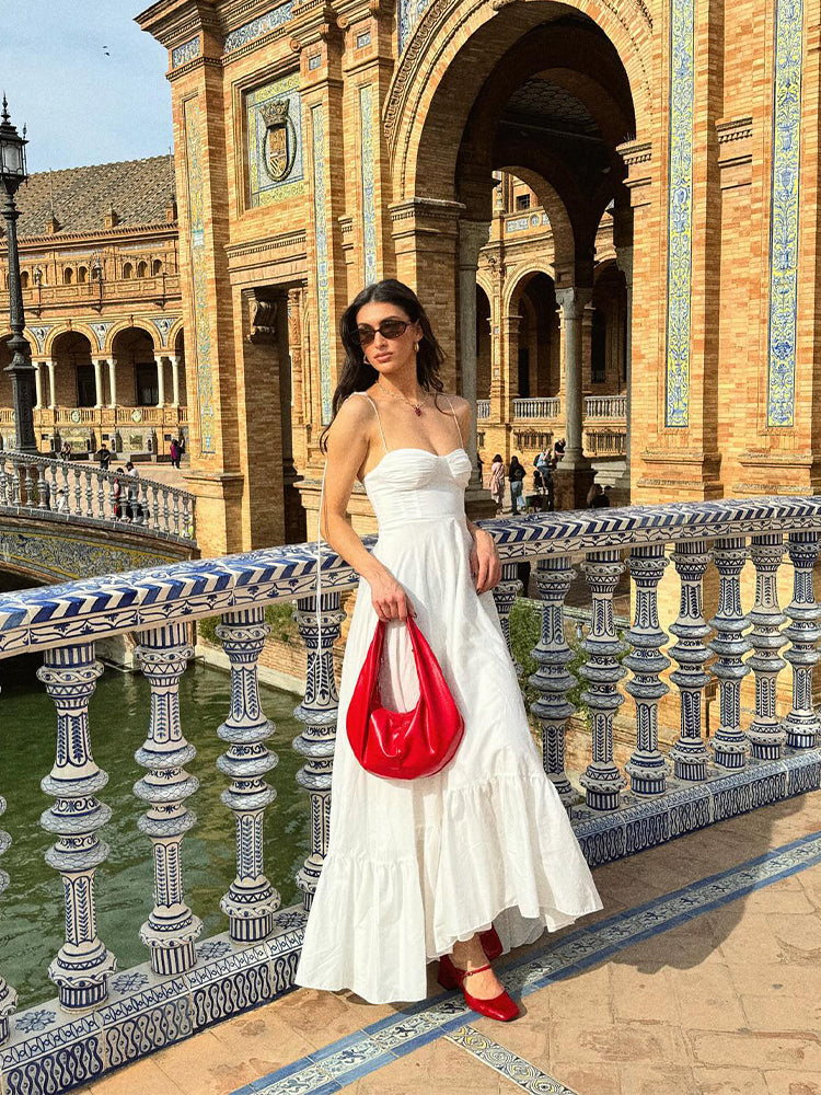 Robe d'été longue longue en blanc