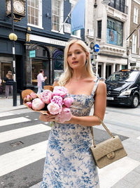 Robe d'été mi-longue sans manches à imprimé floral bohème bleu