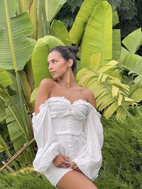 Robe de plage blanche en coton et dentelle