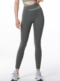 Yogabroek met hoge taille en contrasterende patchdetails