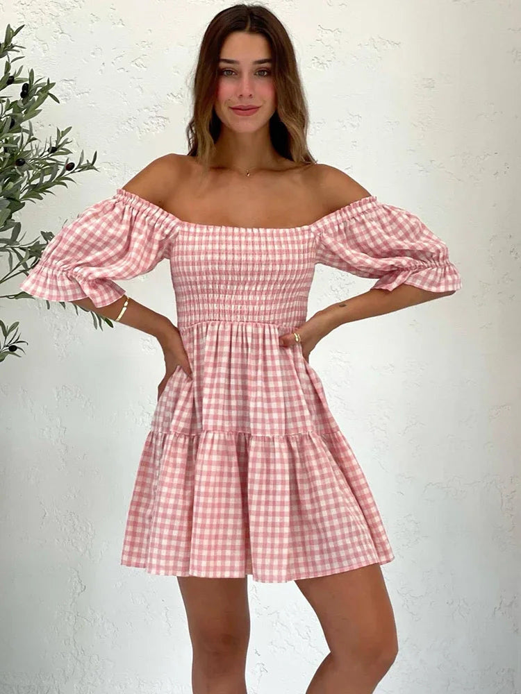 Robe courte à manches bouffantes à carreaux vichy rose