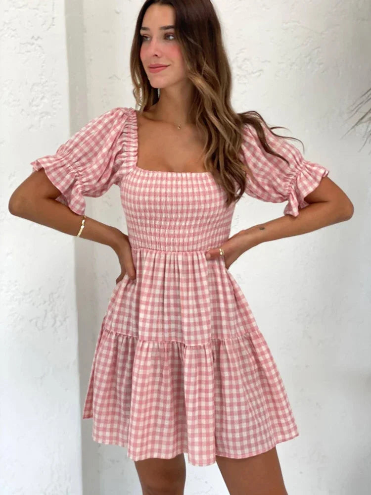 Robe courte à manches bouffantes à carreaux vichy rose