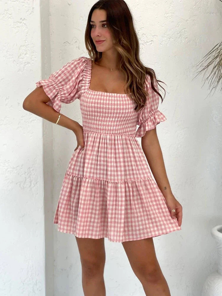 Robe courte à manches bouffantes à carreaux vichy rose