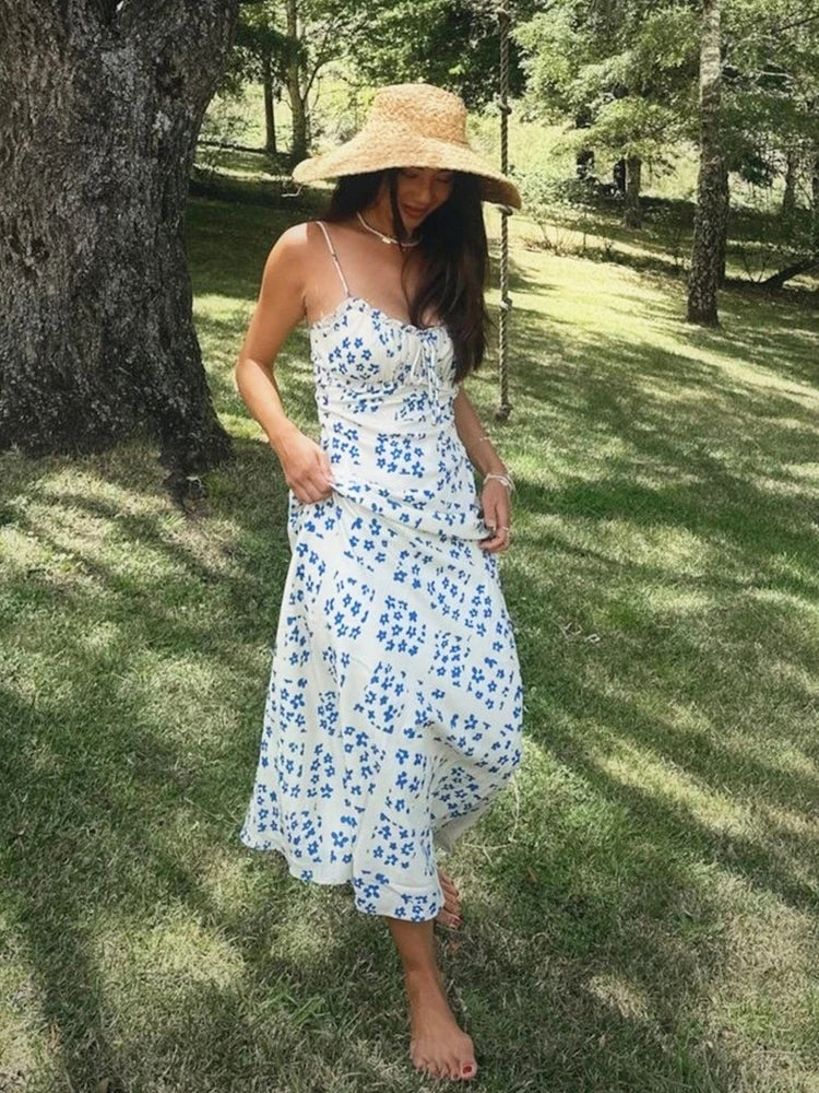 Chic Beach Maxi Sundress with Vibrant Floral Print