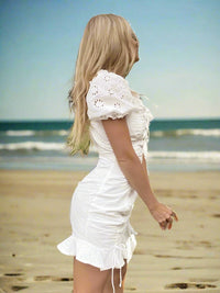 Kanten borduursel witte zomerjurk dames uitgehold strand korte jurk pofmouw ruches gerimpelde bodycon mini jurk jurken